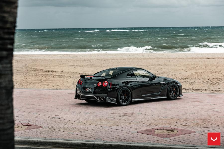  Nissan GT-R on Vossen Wheels (HF-5) 2020 года  (фото 36 из 48)